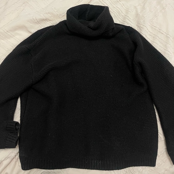 Black turtleneck sweater - Picture 4 of 5